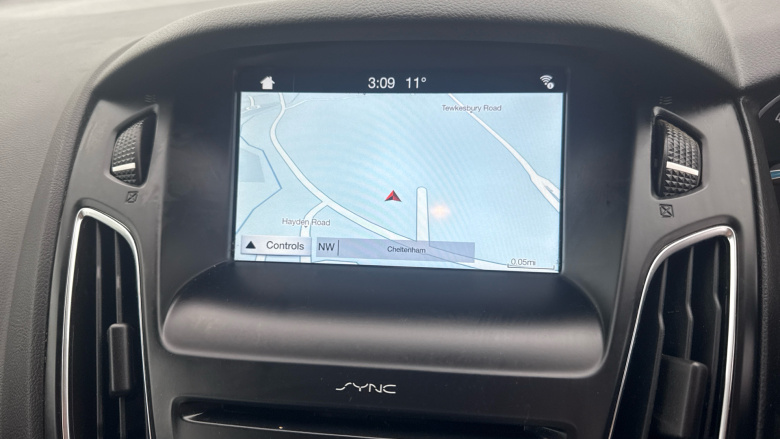 Ford Focus 1.0 EcoBoost 125 Zetec 5dr Auto Petrol Hatchback